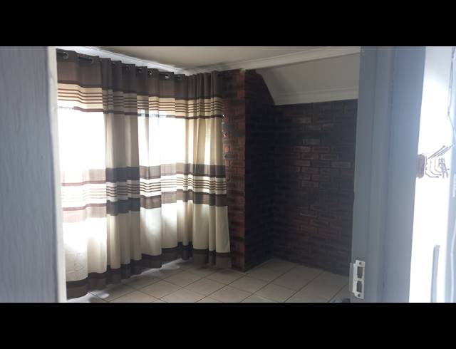2 BEDROOM APARTMENT RENTED IN RYDALVALE